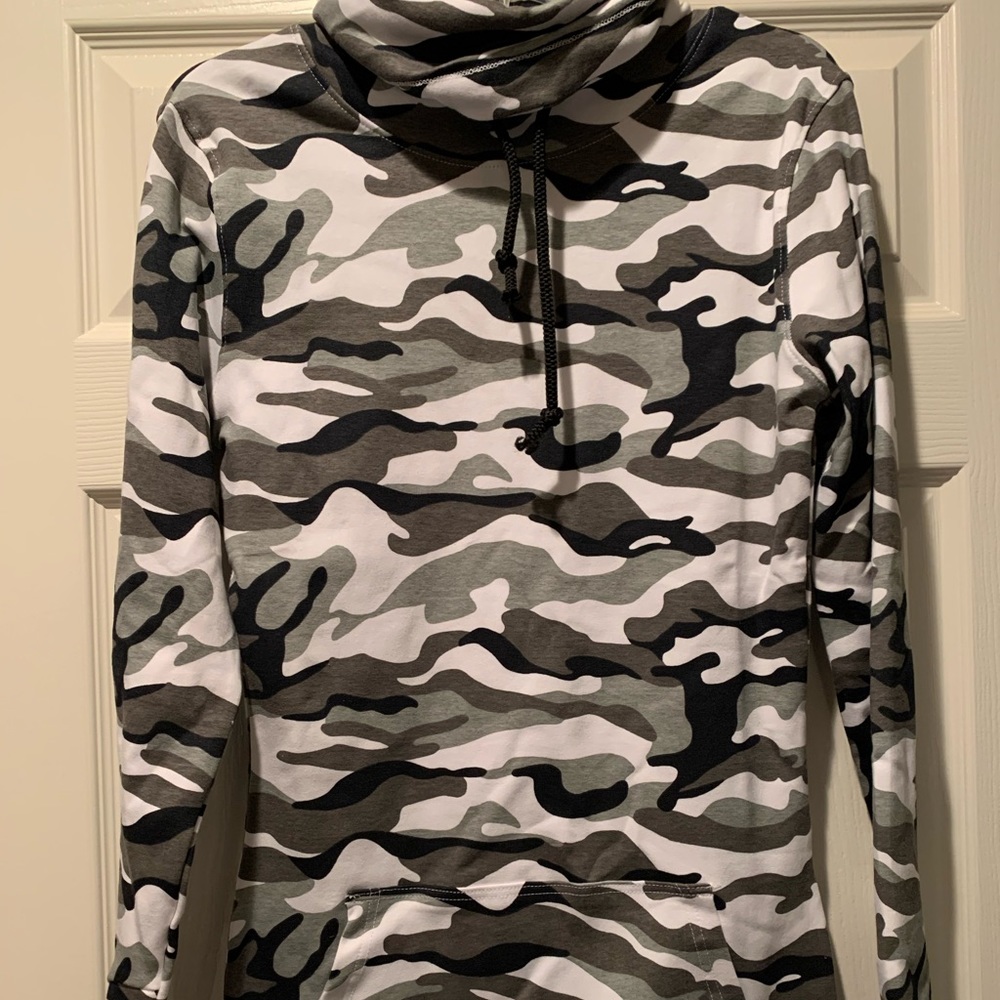 Camo Cowl